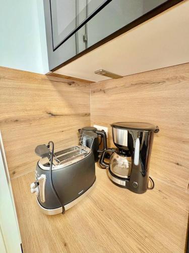 a toaster sitting on top of a kitchen counter at Beach SUN and FUN in Podersdorf am See
