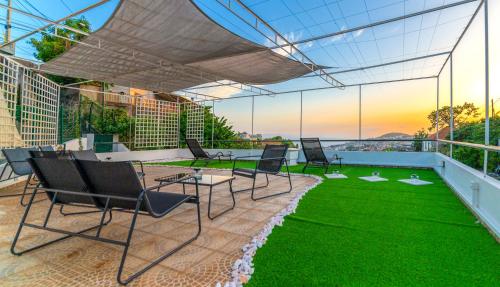 Foto GREEN OASIS FUNCHAL HOUSE WITH 2 PRIVATE APARTMENTS and TERRACE 1