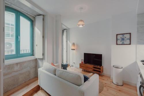 Cristelo 1 Bed next to River