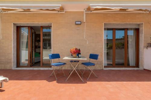 Molo Angioino Suites