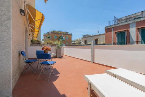 Molo Angioino Suites