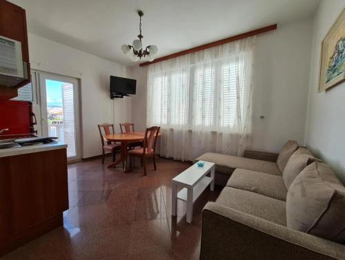 Apartmani OREBIĆ