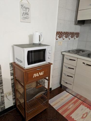 Charming Apartment with Garden, Parking & Metro