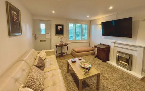 Foto Quaint 2 bed Cottage in the Heart of Cambridge 2