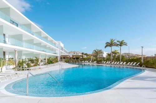 Amarilla Golf Residences