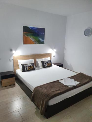 GMS HOUSE COSTINESTI