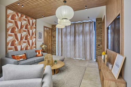 Exceptional 4BDR 10P apartment near Montmartre
