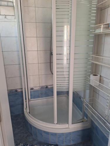 Apartman Angie suit