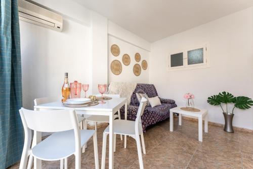 MalagaSuite Fuengirola Next to the Beach