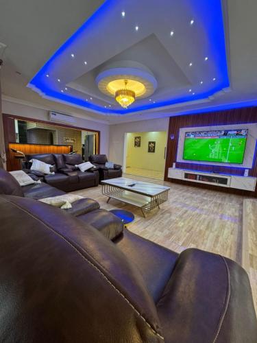 IZzys Luxury Apartments, Accra