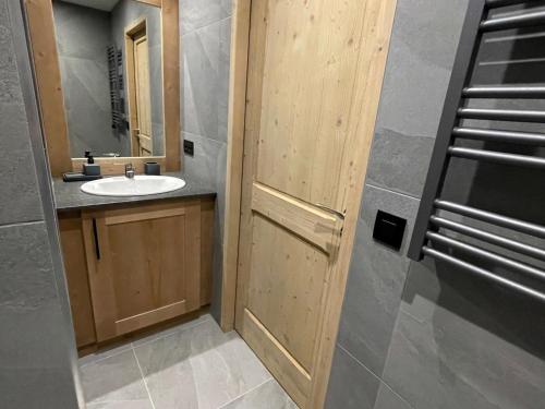Grand appartement avec accès direct aux pistes et vue Mont Blanc