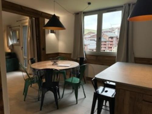 Appartement skis aux pieds, 2 cabines, WiFi, animaux admis