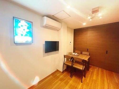 Special Price-Shinsaibashi-Osaka Castle Park-Dotonbori-Tennoji-Kuromon Market-Nipponbashi-Umeda-Within walking distance-Universal Studios-200m to subway
