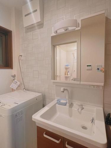 Special Price-Shinsaibashi-Osaka Castle Park-Dotonbori-Tennoji-Kuromon Market-Nipponbashi-Umeda-Within walking distance-Universal Studios-200m to subway