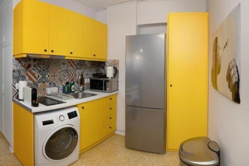 Crown Syntagma Apartment