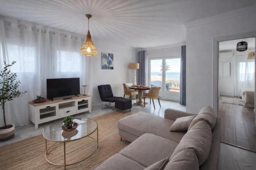 Noctua Estepona Puerto 021