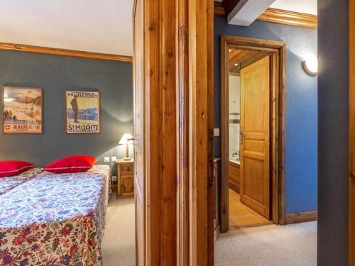Élégant Appartement 3 Pièces au Cœur de Val-d'Isère, à Deux Pas des Pistes - FR-1-694-244 photo 2