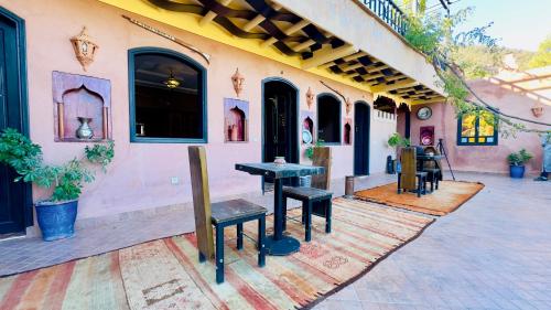 Edifici on està situat l'hostal o pensió