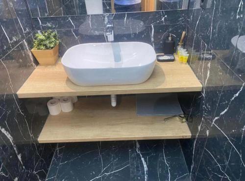 Amazing apt in Athens close to Metro Station