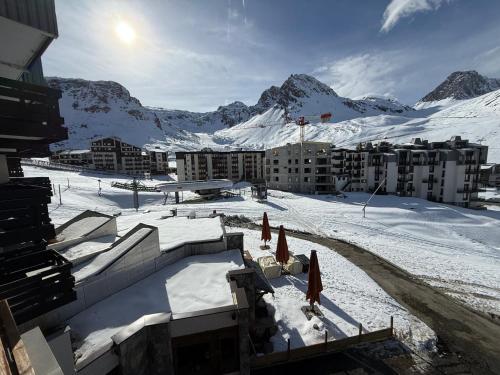 T2 Sud ski au pied, balcon, TV, linge inclus