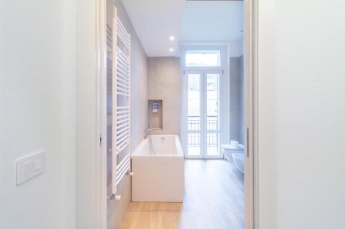 Milano East Apartments by Habyto