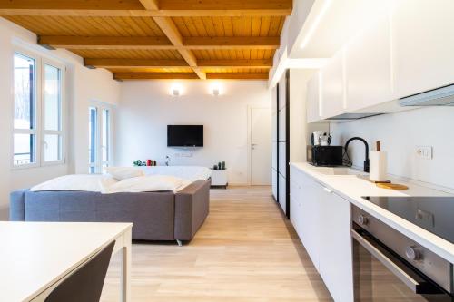 Milano East Apartments by Habyto
