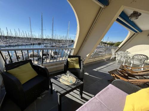 Appartement Climatisé 6 pers avec Terrasse et Piscine à Port Camargue