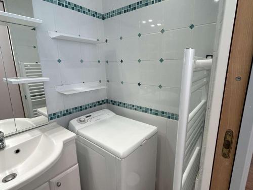 Appartement Climatisé 6 pers avec Terrasse et Piscine à Port Camargue