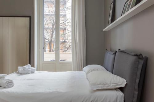 HomeLovers Two Rooms Close to City Life MM1 Metro