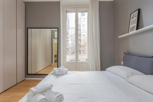 HomeLovers Two Rooms Close to City Life MM1 Metro