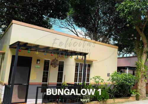 Gallery image of Felicitas Tagaytay Transient House in Tagaytay