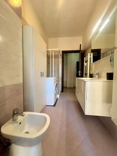 GuestHost - Balcony Flat X3 Linate Airport MM4