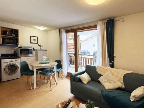 Studio skis aux pieds avec grand balcon à Les Orres - FR-1-322-699
