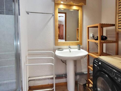 Grand appartement 6 pers, piscine & sauna, proche pistes & commerces - FR-1-322-662