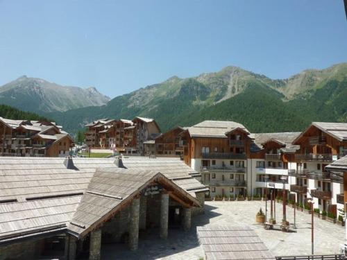 Grand appartement 6 pers, piscine & sauna, proche pistes & commerces - FR-1-322-662
