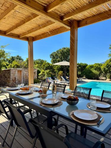 Villa avec Piscine proche plages et commerces