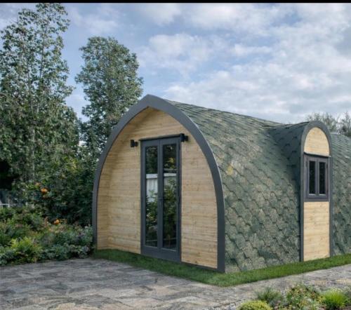 Casa Leandro glamping wooden tiny house