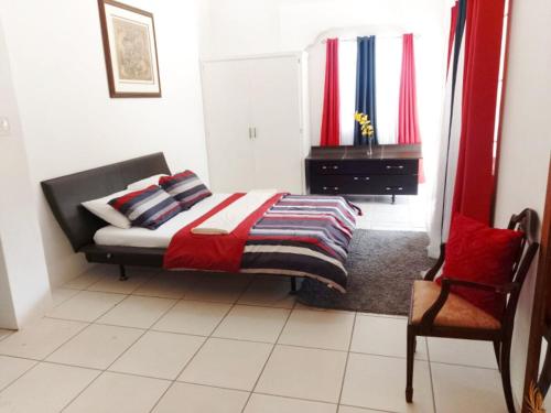 Ένα ή περισσότερα κρεβάτια σε δωμάτιο στο Silver Star Villa