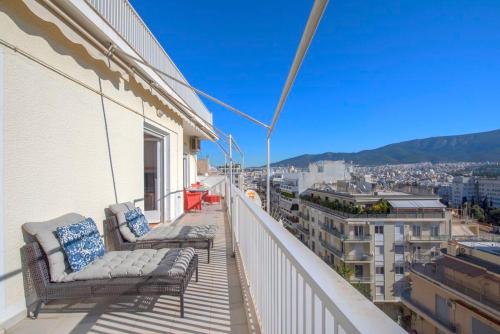 Beautiful 94 sq.m apartment with view over Athens