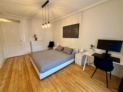 4 bedrooms appartement city center of Geneva, 125 m2 , Private parking