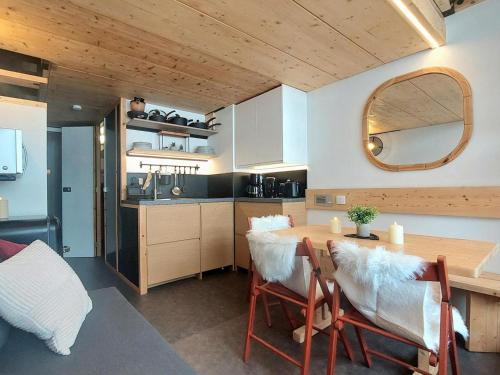 Duplex Mezzanine 5 pers. · Ski aux pieds · Vue Mont Blanc