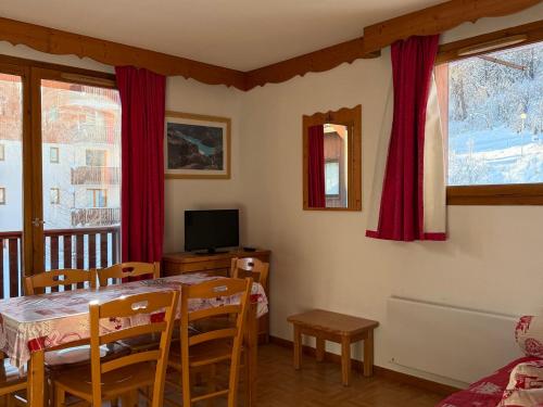 Appartement 3 Pièces, Balcon, 6 Personnes, Puy-Saint-Vincent - FR-1-504-106