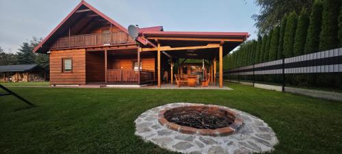 Ranczo Bieszczady 2 - Domek z Sauną i Jacuzzi
