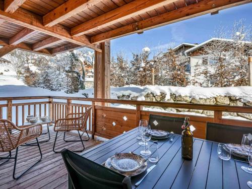 Appartement moderne T3 - Proche pistes et village - 6 pers - Parking - Ski room - Wifi