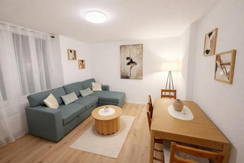 Central 3-Room Apartment in Luzern for up to 6 Guests