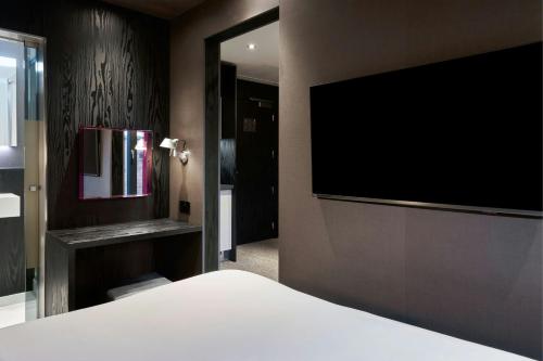 Studio with Double Bed