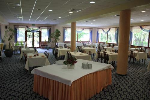 Restaurace v ubytování OSW Mega