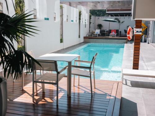 Metria Hotel — Swimming pool