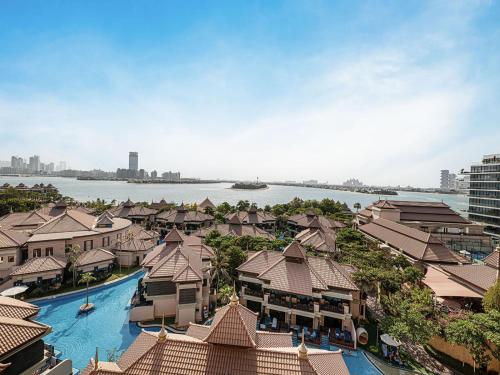 Livin' Holidays - 2 BR - Anantara Palm Stay