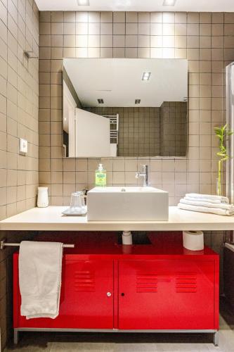 ArtlifeBCN Fira Apartment photo 15